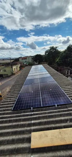 Instalação de energia solar em Governador Valadares/MG feita pela Jumper Solar — sistema fotovoltaico com painéis solares (foto 5)